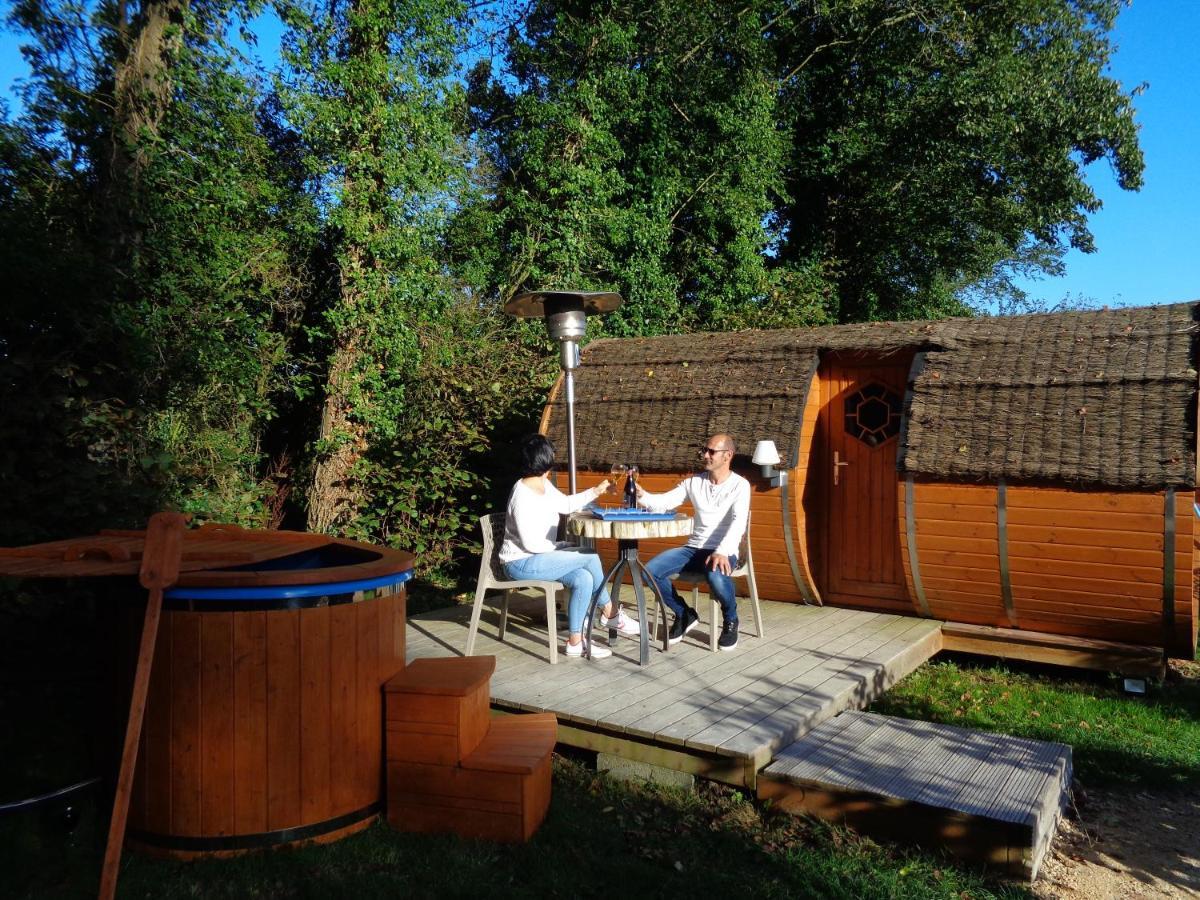 Tonn"O Loisirs Villa Servel Екстериор снимка