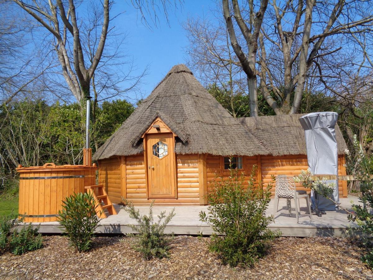 Tonn"O Loisirs Villa Servel Екстериор снимка